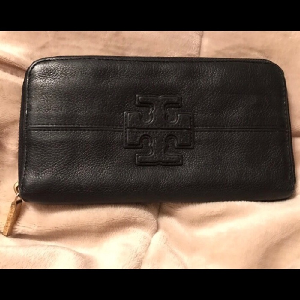 Tory Burch wallet